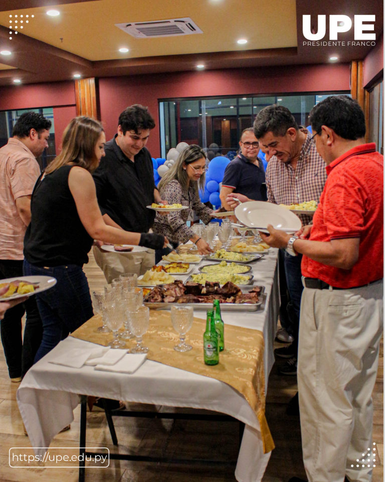 Cena de Cierre del Año Lectivo en la Facultad de Arquitectura UPE